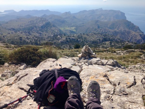 Wandern am GR 221: Beinahe am Gipfel des S’Esclop auf Mallorca