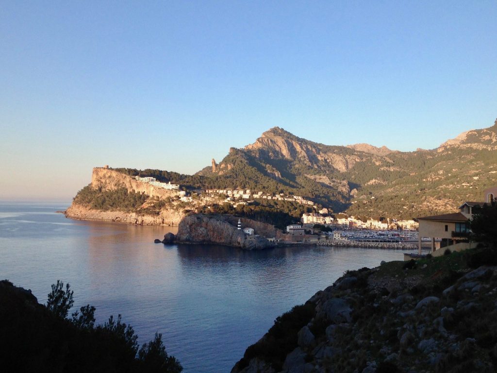 Ausblick Richtung Port de Soller auf Mallorca