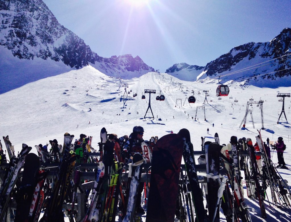 So herrlich schön kann es bei Sonnenschein am Stubaier Gletscher sein